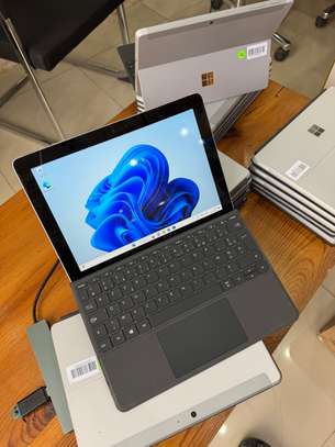 Microsoft Surface G2 2-in-1 image 6