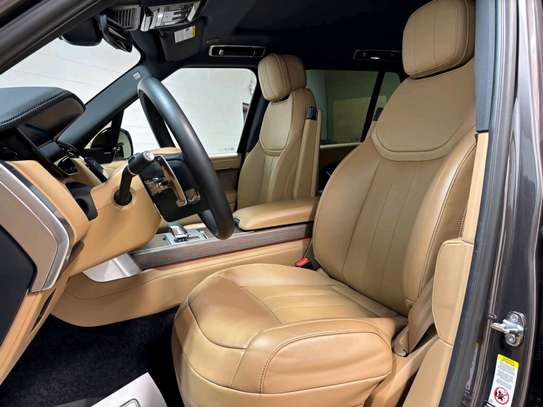 Range Rover P400 SE AWD 2025 image 6