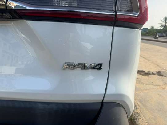 Toyota Rav4 4/4  Année: 2020 image 12