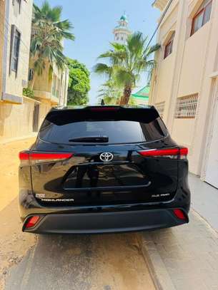 Toyota highlander 2022 image 3