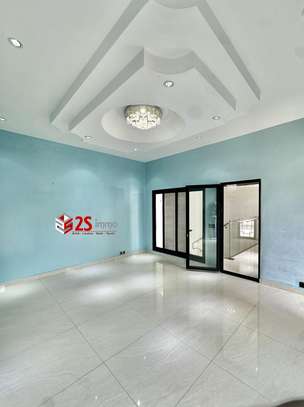 Villa en R+2 à louer à Mermoz Sotrac image 8