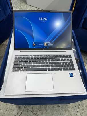 HP ZBook Firefly Core i7 13th RTX Ada 32/1To image 6