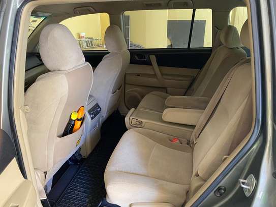 TOYOTA HIGHLANDER 2012 SE - ORIGINE CANADA - 7 PLACES image 7