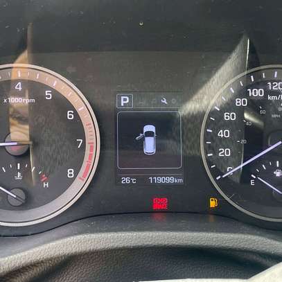 Hyundai Tucson image 8