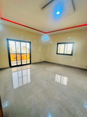 APPARTEMENT F4-YOFF HANGAR image 13