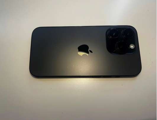Iphone 14 pro image 2
