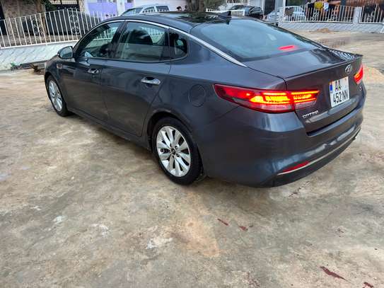 Kia optima 2017 full option image 6