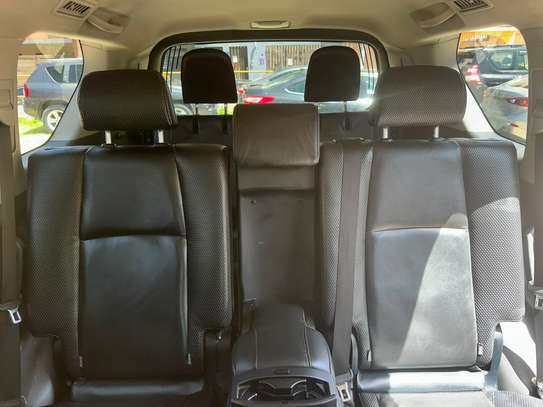 Toyota Prado image 8