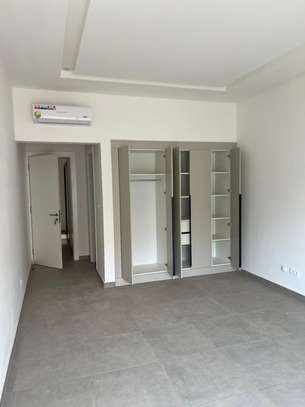 Appartement F4 à louer au Point E image 13
