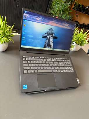 Lenovo 13th gen / ssd 256gb / 8gb ram ddr5 ordinateur image 5