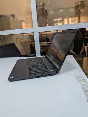 Dell latitude 5550 i7 8iem Vpro 16 512 image 3