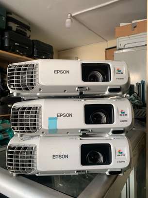 Vidéo projecteur EPSON image 2