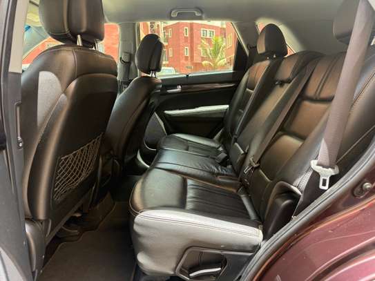 Kia sorento image 10