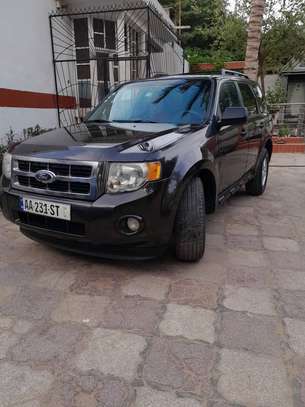 Ford Escape image 11
