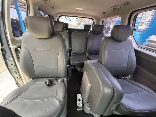 Hyundai Starex  11 places image 12