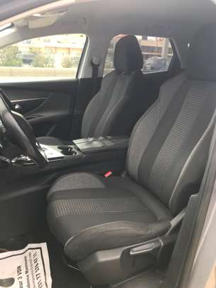 PEUGEOT 3008 image 9