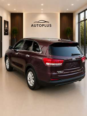 Kia Sorento 2017 image 3