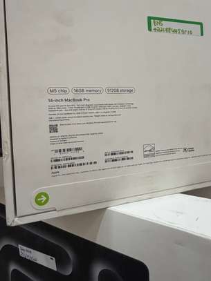 MacBook Pro M5 (2025) 14 Pouces SSD 512Go Ram 16GB image 4
