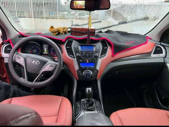 Hyundai Santafe 2014 image 6