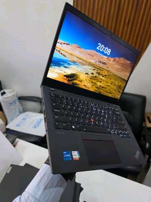 Lenovo Thinkpad t14 s image 4