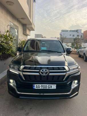 TOYOTA LAND CRUISER image 10