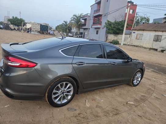 Ford Fusion Titanium 2017 image 9
