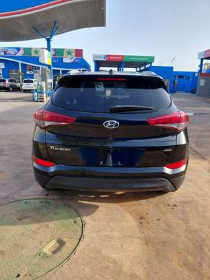 Hyundai tucson venant image 5