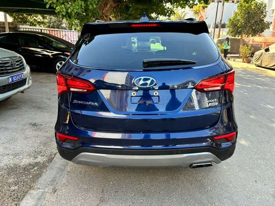 HYUNDAI SANTA FE image 3