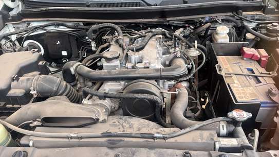Mitsubishi L200 2022 image 7