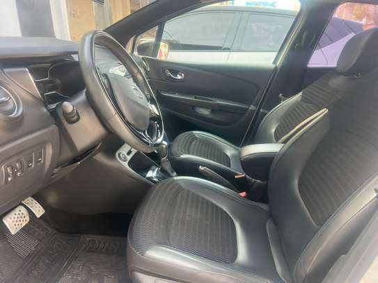 RENAULT QM3 2016/2017 image 2
