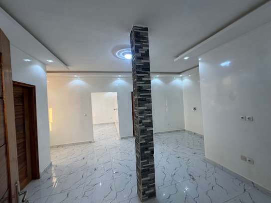Appartement neuf 3 chambres salon Ouakam Extension à louer image 10
