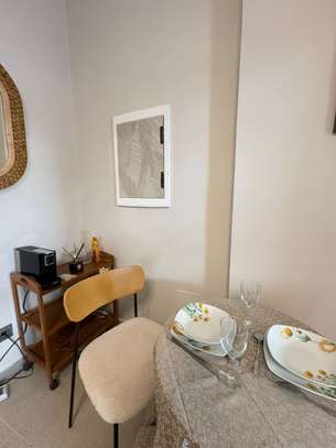 Appartement F2 meublé situé à louer image 10