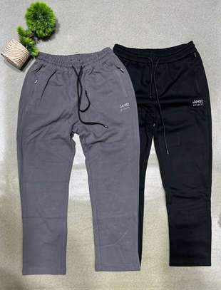 PANTALON QUALITÉS image 5