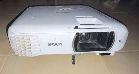 Vidéo projecteur Epson EB-FH06 Full HD – Lampe à remplacer image 2