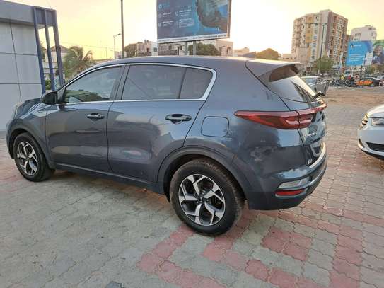Kia Sportage SUV gris image 12