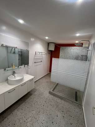 Appartement F4 aux Almadies image 2