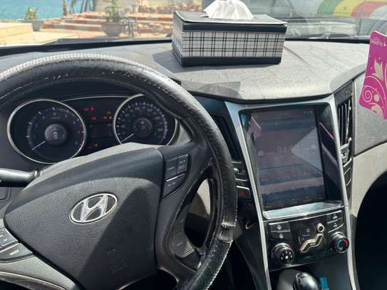 Hyundai sonata 2010 image 2