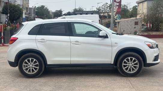 Mitsubishi rvr 2017 image 2