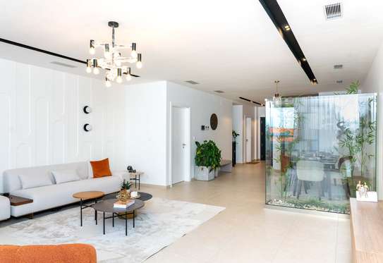 Appartement meublé 03 chambres salon Premium à louer image 5