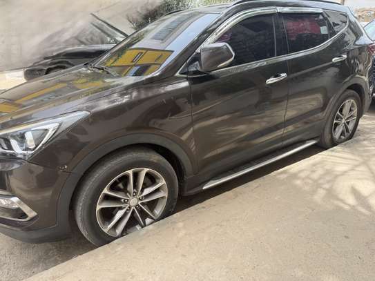 Hyundai Santafe 2016 image 2