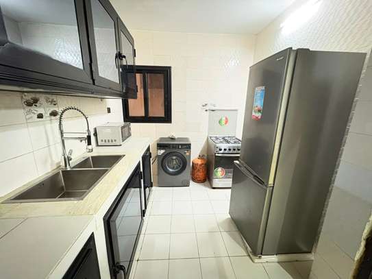 Appartement meuble f3 image 6