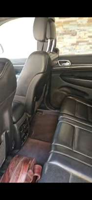 Jeep Grand Cherokee SUV blanc polyvalent image 5