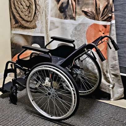 Chaise roulante  INVACARE - Dossier relaxe image 5