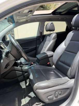 Hyundai Tucson image 5