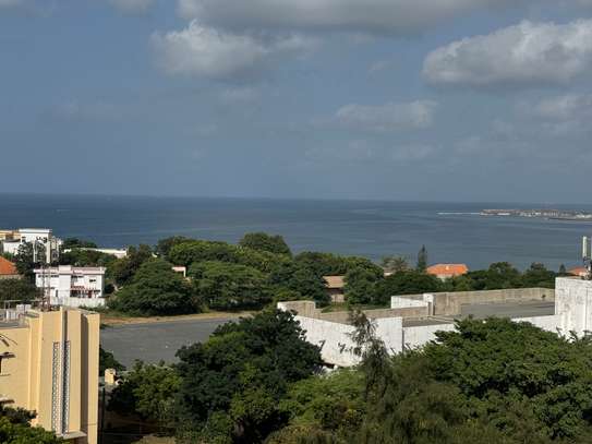 Plateau appartement ( vide) vue mer 4 chambres corniche image 12