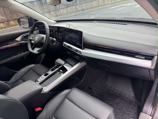 MG ONE image 11