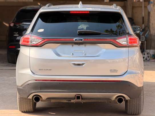 Ford Edge image 12