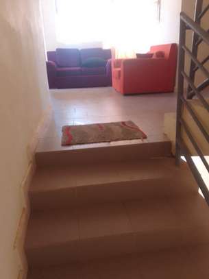 Maison à louer à Niakhirat Cité Corossol image 7
