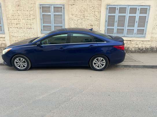 Hyundai Sonata clean image 8