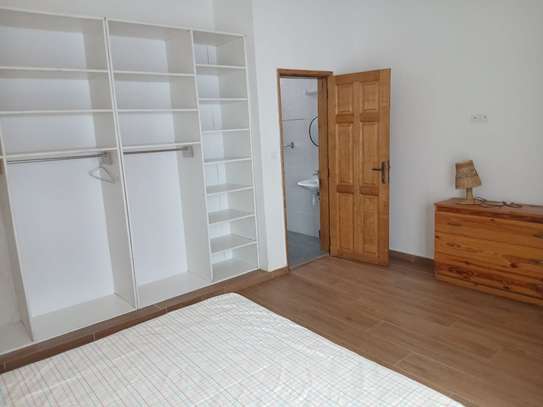 Une villa basé semis- meublée à louer au Mamelle image 9